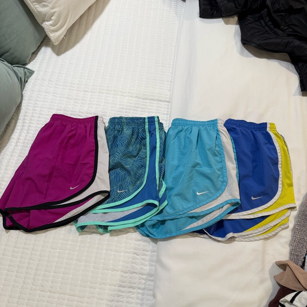 Women’s Nike running shorts set of 4